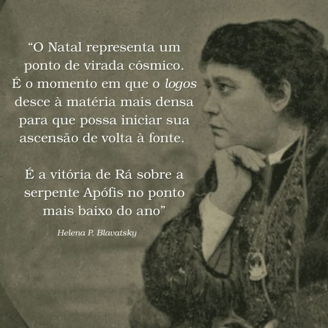 No Natal, segundo a tradição teosófica, acontece uma virada cósmica✨, entenda: 

É o momento em que a luz da consciência (logos) toca o ponto mais denso da matéria para, a partir dali, renascer e subir novamente.

Na simbologia antiga, isso é representado por Rá, o sol, vencendo Apófis, a serpente do caos e da inércia.

A serpente simboliza nossos medos, repetições e sombras. Rá é a consciência que desperta e retoma o caminho.

Em diferentes tradições, essa época representa um portal de realinhamento. Um tempo fértil para olhar pra dentro, reorganizar a energia e desenhar novos caminhos com mais clareza.

Se você sente que algo em você está renascendo, uma leitura de Tarot agora pode ajudar a dar direção a esse movimento, trazendo consciência, propósito e próximos passos.
 
Me chama no direct ou pelo link na bio, as ferramentas da Escola de Símbolos  podem te ajudar (e muito) a se alinhar com a mudança que VOCÊ já está sentindo internamente 🪬